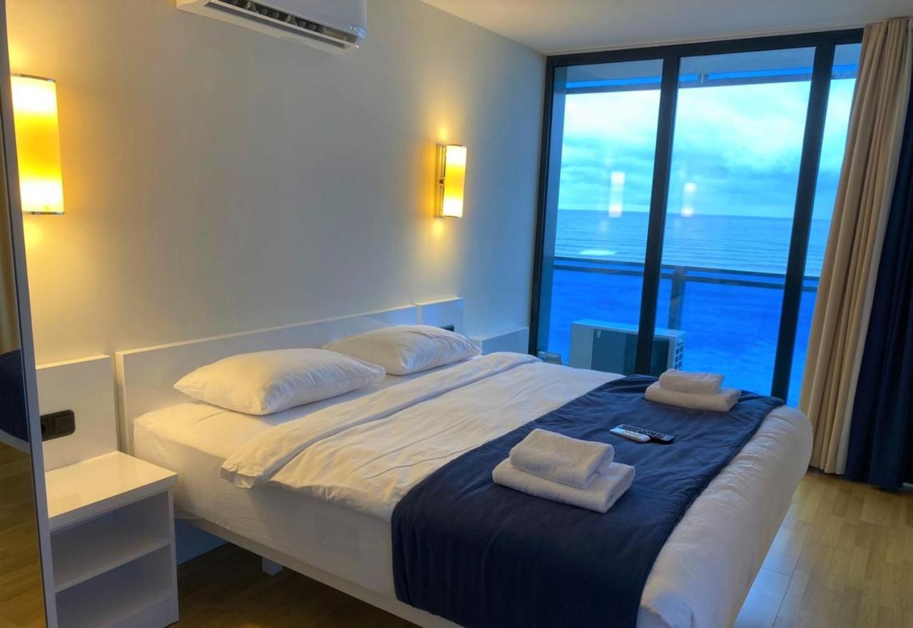 Orbi City Sea View Apartments Batumi Exterior foto